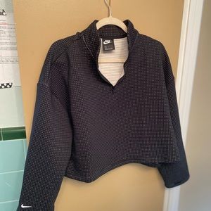 Nike Crop Sweatshirt